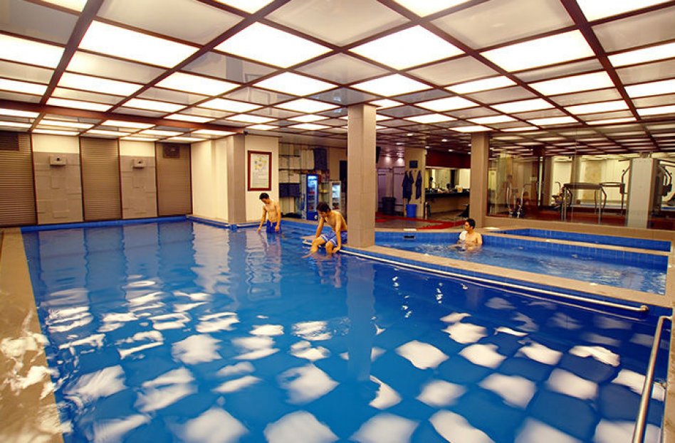 Swimming Pool Graha Spa Surabaya