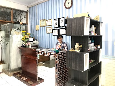 Athalia Salon & Spa Jelambar