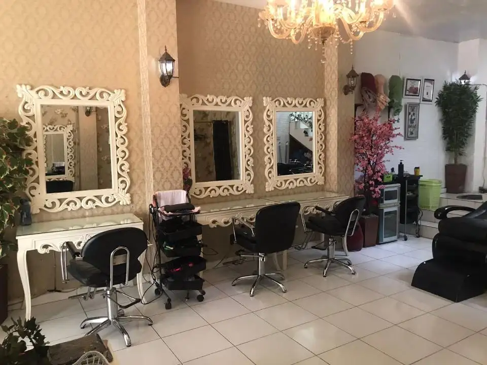 Nisa Premium Salon & Spa