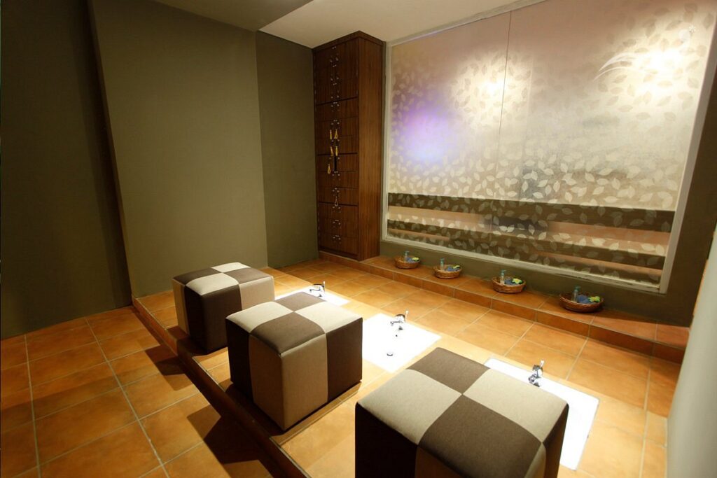 Everyday Balinese Spa & Reflexology - Wash Feet