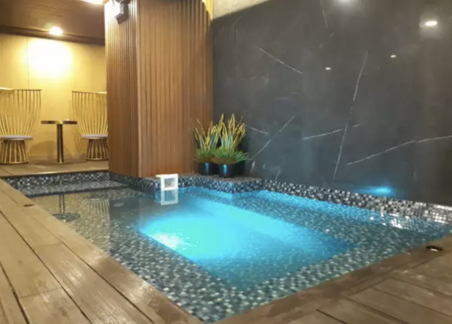 D'Heaven Hotel & Spa Pool